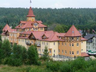 Kuren ins Kurhotel St. Lukas sind ein Urlaub im berühmten Kurort Bad Flinsberg.