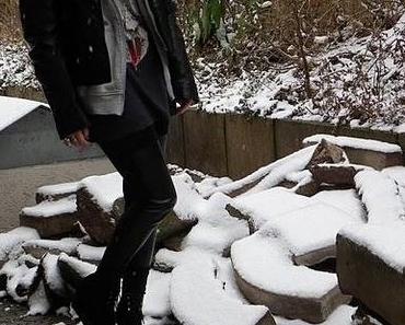 Let me guess: Model? Actress? - Assassin!