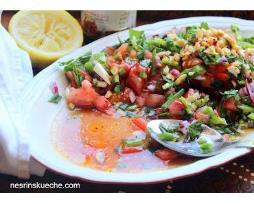Gavurdağı Salatası / Tomatensalat mit Ganatapfelsoße und Sumach