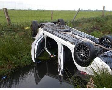 Autounfall Bunde – 30-jähriger schwer verletzt