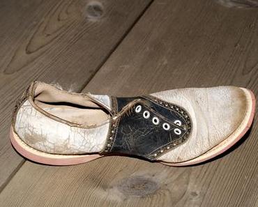 Die Geschichte der Saddle Shoes – Unisex Schuhe mit Stil