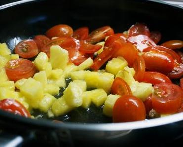 Garnelen in Ananas-Tomaten-Sauce