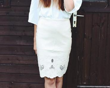 OOTD: Beige Fake Leather Skirt