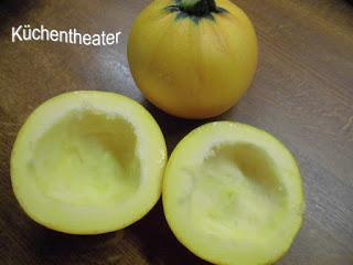 Gefüllte Zucchini