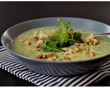 Es muss ja nicht immer Salat sein - Rucola-Kartoffel-Suppe