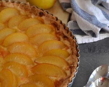 Gelbe Pflaumentarte mit Aprikosenmarmelade