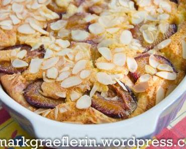 Zwetschgen-Clafoutis mit Mandeln