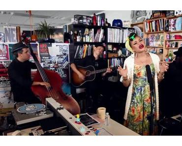 Andra Day: Tiny Desk Concert // Video