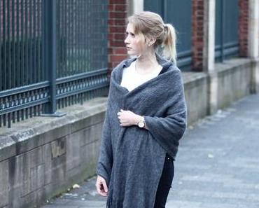 GREY CAPE AND NEW SNEAKER LOVE