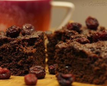 Karamell-Brownies mit Cranberries