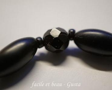 Schwarze Kette