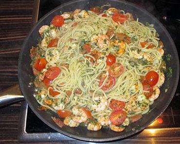 Scampi Spaghetti mit Tomaten – jetzt auch mit Video auf youtube