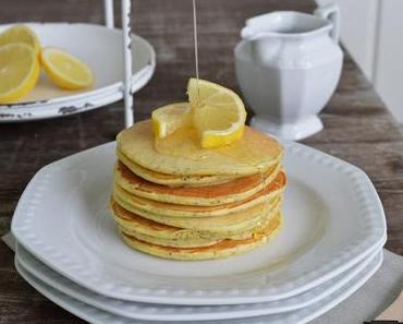 Breakfasttime: Poppy Seed Pancakes