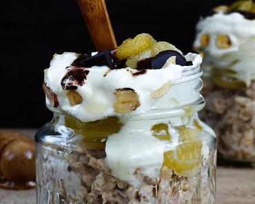 Dinkelflocken Porridge mit Honig Banane, Schokolade & Haselnuss