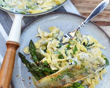 Kommt zu Tisch! Zander mit Ziegenkäse-Bärlauch-Pasta und grünem Spargel