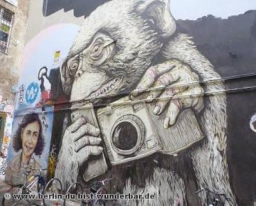 Street art in Berlin #47