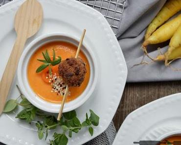 Karotten Paprika Suppe mit Hack-Zitronen-Klöße / Carrot and Sweet Pepper Soup with Meatballs