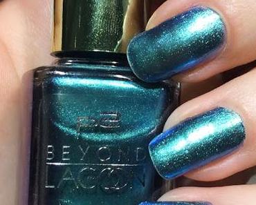 [NOTD] P2 Beyond Lagoon - Aquatic metal nail polish 010 underwater blue