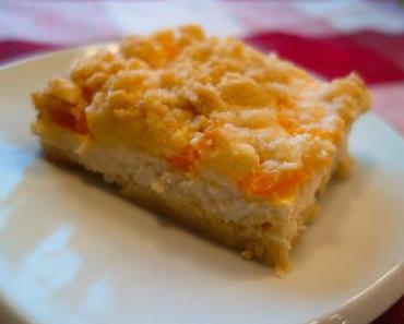 Streuselkuchen mit Quark und Obst
