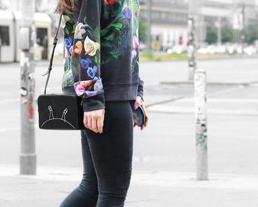 Marc by Marc Jacobs X Disney Alice in Wonderland