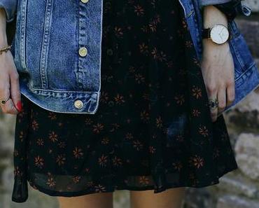 OUTFIT { LIKE A STUDENT }