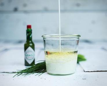 Scharfe Tabasco-Buttermilch Marinade