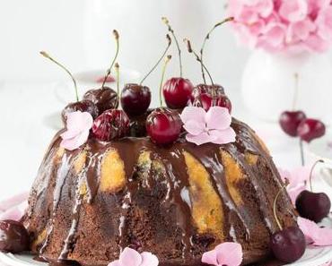 Donauwellen-Gugelhupf mit Cheesecakefüllung