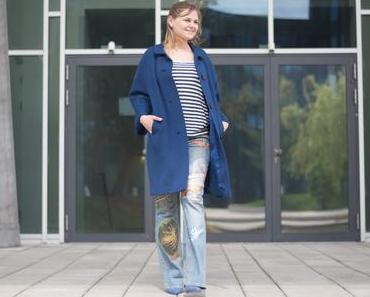 Vintage Mantel und DG Jeans in der Trendfarbe Serenity