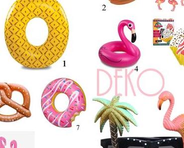 Flamingos & Pink Donuts