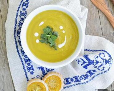 Birnen Kürbis Suppe mit Tomaten Tartelettes / Pumpkin Soup with Pears + Mini Tomato Tarts