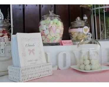 individuell bedruckte Tütchen dürfen auf keiner Candy Bar fehlen!