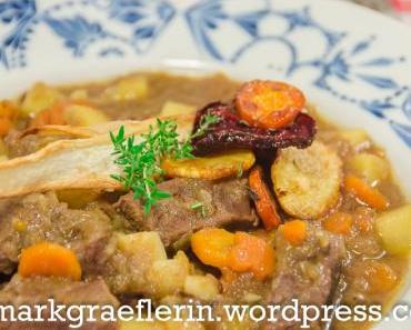 Samstagseintopf: Niederbayerisches Bierfleisch mit frittierten Gemüsechips