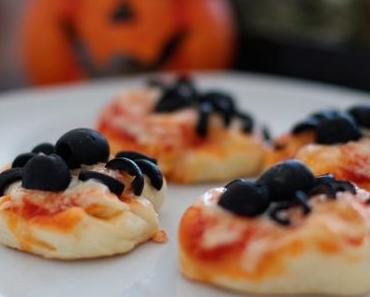 Halloween Snack Spider Pizza – Mini Pizzen
