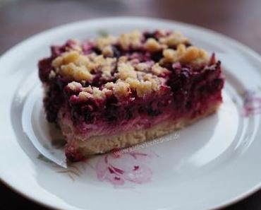 Waldfruchtkuchen mit Hefeteig & Streuseln