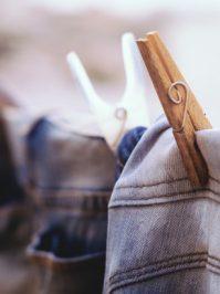 Blau ist und bleibt ein Dauergast in der Mode