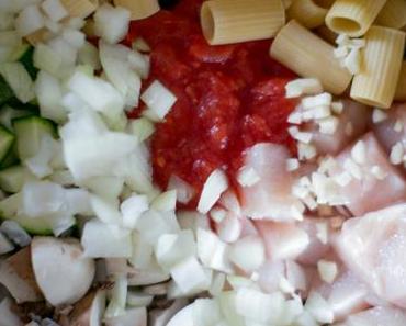 One Pot Pasta mit Hühnchen und Gemüse