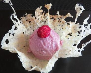 Ricotta-Erdbeer-Eis