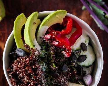 Roter Quinoa Detox Salat