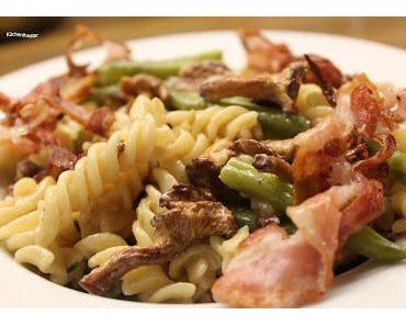 Pasta mit grünen Bohnen und Pfifferlingen