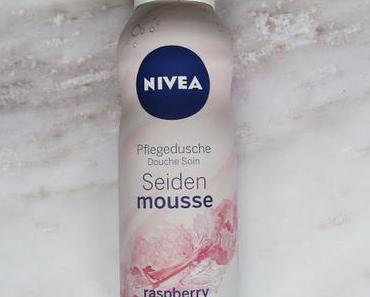 NIVEA Seiden-Mousse Raspberry Rhubarb Pflegedusche