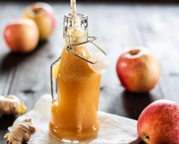 Frischer Apfelsaft mit Ingwer, Fenchel und Orange