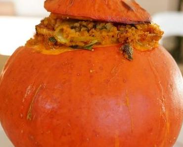 Gefüllter Kürbis aus dem Ofen