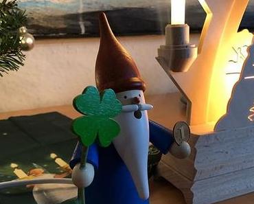 Lucky Gnomes…  Ohne Räucherkerzen ist nicht richtig Weihnachten! – via Instagram
