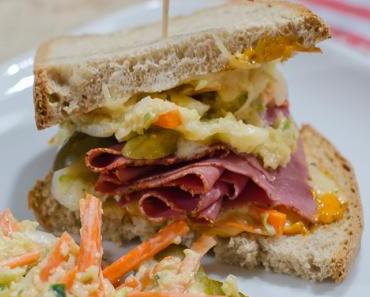 Superbowl-Pausensnack: Pastrami-Sandwich