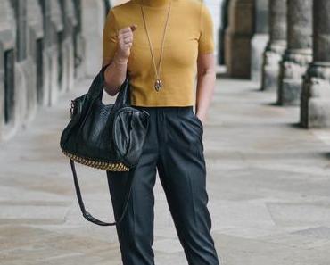 #Valentinstagsoutfit in Stoffhose und gelbem Croptop von Zara, Alexander Wang Rockie Bag, Chloe Medalion und neuer Bob Frisur