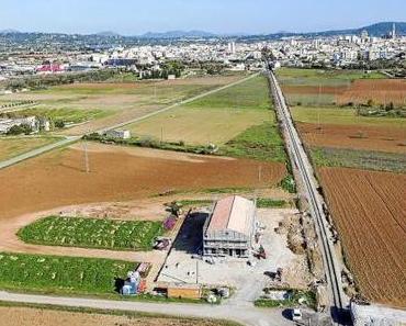 Die Elektrifizierung der Strecke Palma-Manacor wird die Zugfahrt um zehn Minuten verkürzen.