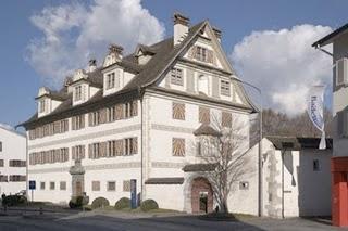 Der Offizierskarriere Lohn
