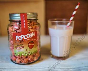 Pinkes Popcorn im Glas mit Erdbeer Geschmack von Karls #Food #Lecker #FrBT18