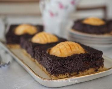 Apfel- Mohnkuchen auf dem Blech mit selbstgemachtem “Mohnback”