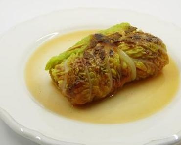 Wirsingrouladen mit Basmati und roter Bete